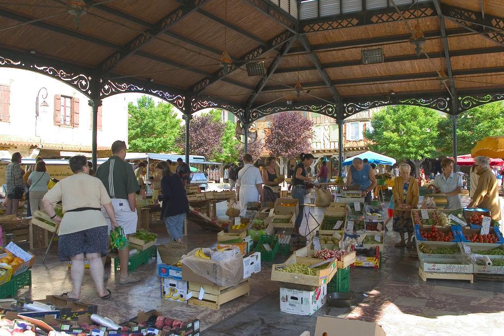 Hotel Le Commerce Mirepoix  Εξωτερικό φωτογραφία